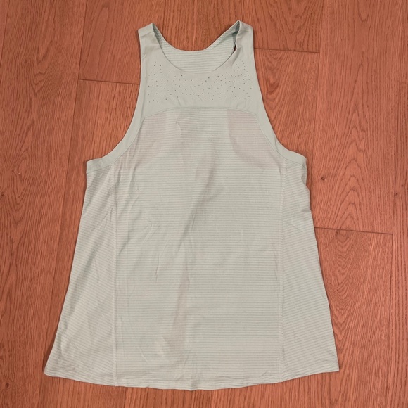 Lululemon Back Tie Tank Top Seafoam - Picture 2 of 7